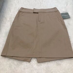 NWT Sonoma Women’s stretchy skirt size 4